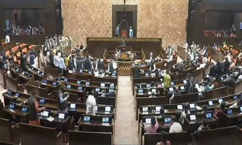 அவைத் தலைவர் மீது நம்பிக்கையில்லா தீர்மானம் விவகாரம்: மேல்-சபை நாள் முழுவதும் ஒத்திவைப்பு