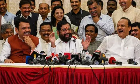 மகாராஷ்டிராவில் அமைச்சரவை விரிவாக்கம்.. புதிய அமைச்சர்கள் பதவியேற்பு