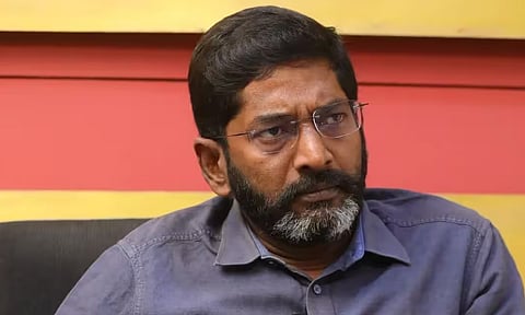 கஞ்சா பதுக்கியதாக வழக்கு -  சவுக்கு சங்கருக்கு பிடிவாரண்ட்