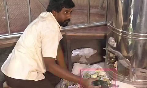 உண்டியலில் விழுந்த ஐபோன் முருகனுக்கே சொந்தம் - ஷாக் கொடுத்த கோவில் நிர்வாகம்