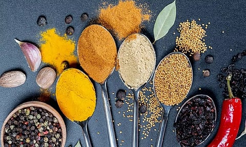 வாதம், பித்தம், கபம் இவற்றை கட்டுப்படுத்த உதவும் சமையலறை உணவுப் பொருட்கள்