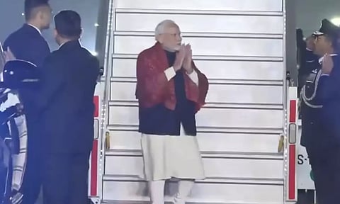 குவைத் பயணம் நிறைவு: டெல்லி திரும்பினார் பிரதமர் மோடி