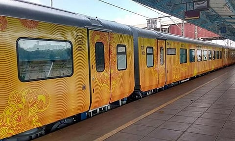 தேஜஸ் எக்ஸ்பிரஸ் ரெயில் வழக்கமான அட்டவணைப்படி இயக்கம்- தெற்கு ரெயில்வே அறிவிப்பு