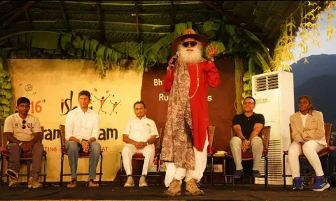 ஈஷா கிராமோத்சவம் காஷ்மீர் முதல் கன்னியாகுமரி வரை நடைபெற வேண்டும்: சத்குரு