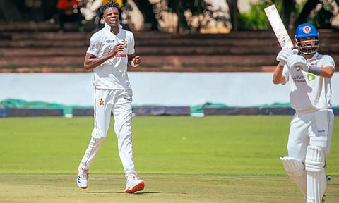 ஜிம்பாப்வே அபார பந்துவீச்சு: முதல் இன்னிங்சில் 157 ரன்னில் சுருண்டது ஆப்கானிஸ்தான்