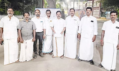 ஆரணி பேரூராட்சியுடன் மல்லியங்குப்பம் ஊராட்சியை இணைக்க எதிர்ப்பு