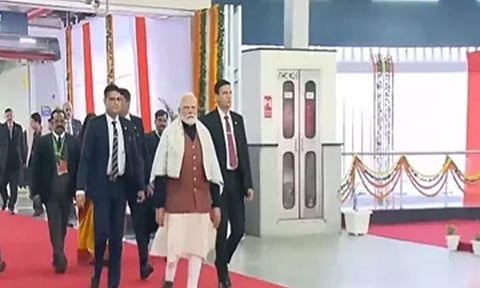 டெல்லியில் ரூ.12,200 கோடி வளர்ச்சி திட்டங்களை பிரதமர் மோடி தொடங்கி வைத்தார்