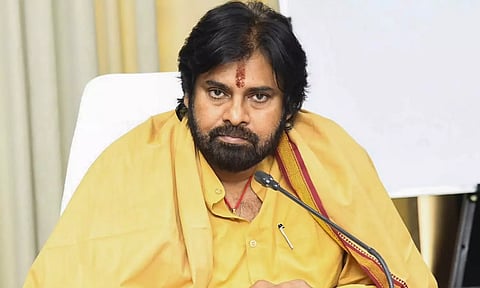 விஐபிகளை கைவிட்டுவிட்டு சாமானிய மக்கள் மீது கவனம் செலுத்த வேண்டும்- பவன் கல்யாண்