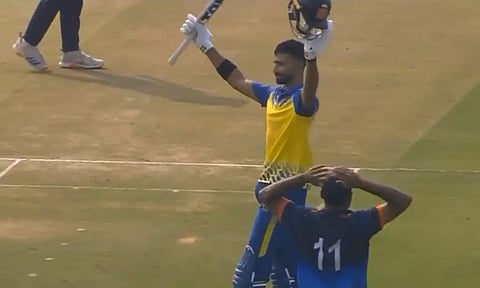 விஜய் ஹசாரே டிராபி: படிக்கல் சதத்தால் பரோடாவை வீழ்த்தி அரையிறுதிக்கு முன்னேறியது கர்நாடகா