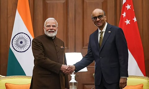 சிங்கப்பூர் அதிபருக்கு சிவப்பு கம்பள வரவேற்பு: பிரதமர் மோடியுடன் சந்திப்பு