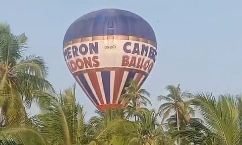 பதட்டத்துடன் நடந்து முடிந்த பொள்ளாச்சி பலூன் திருவிழா