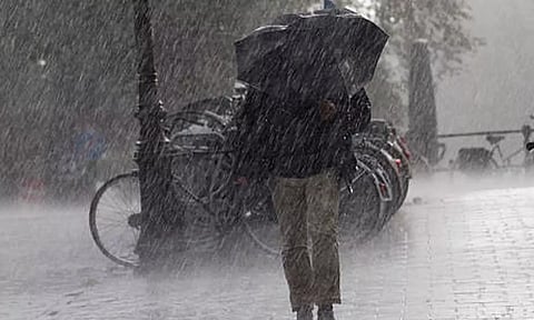 சென்னை மற்றும் சுற்றுவட்டார பகுதிகளில் அதிகாலையில் மழை