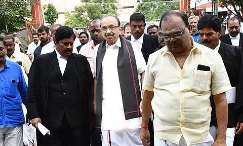 திண்டுக்கல் நீதிமன்றத்தில் ம.தி.மு.க. பொதுச்யெலாளர் வைகோ இன்று ஆஜரானார்.