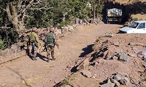 17 பேர் மர்ம மரணம்- காஷ்மீரின் பதால் கிராமம் தடை செய்யப்பட்ட பகுதியாக அறிவிப்பு