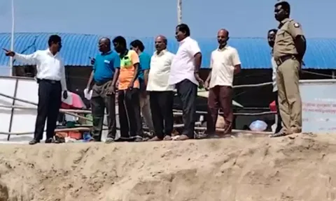 திருச்செந்தூர் கடற்கரையில் மண் அரிப்பு- 2வது நாளாக மத்திய குழு ஆய்வு