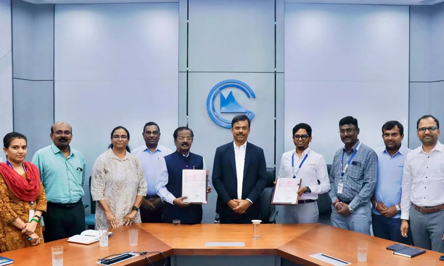 சென்ட்ரல் கோபுரத்தின் மேம்பாட்டிற்கான கட்டுமான பணிகளுக்கு ரூ. 349.99 கோடி மதிப்பில் ஒப்பந்தம்