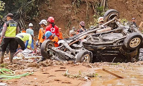 ஜாவா நிலச்சரிவு: பலி எண்ணிக்கை 25 ஆக அதிகரிப்பு