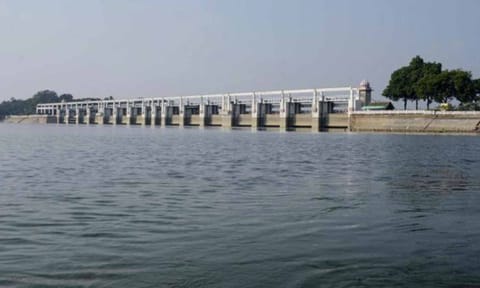 சென்னைக்கு குடிநீர் வழங்கும் பூண்டி ஏரி முழு கொள்ளளவை எட்டியது