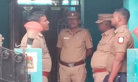 ஐஎஸ்ஐஎஸ் அமைப்புடன் தொடர்பில் இருந்த ஆம்புலன்ஸ் ஓட்டுநர்- புரசைவாக்கத்தில்  கைது