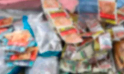 பெங்களூரில் இருந்து சென்னைக்கு லாரியில் கடத்தி வந்த ரூ.6 லட்சம் குட்கா-புகையிலை பறிமுதல்