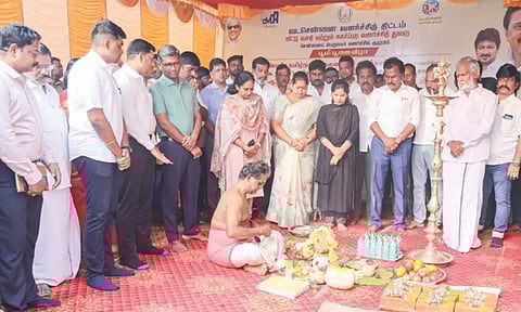 துறைமுகம் தொகுதியில் போட்டியிட எஸ்.பி.வேலுமணி தயாரா? - அமைச்சர் கேள்வி