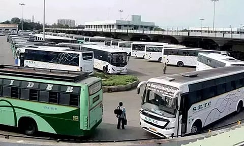 வார இறுதி நாட்களை முன்னிட்டு வரும் 14, 15-ஆம் தேதிகளில் சிறப்பு பேருந்துகள் இயக்கம்