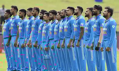 சாம்பியன்ஸ் டிராபி: மனைவியை அழைத்து செல்ல மூத்த வீரர் கோரிக்கை - நிராகரித்த பி.சி.சி.ஐ.