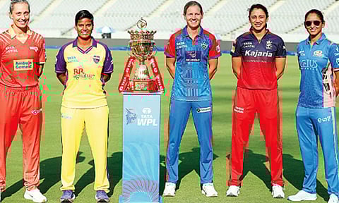 பெண்கள் பிரிமீயர் லீக் கிரிக்கெட் இன்று தொடக்கம்: முதல் ஆட்டத்தில் குஜராத்- பெங்களூரு அணிகள் மோதல்