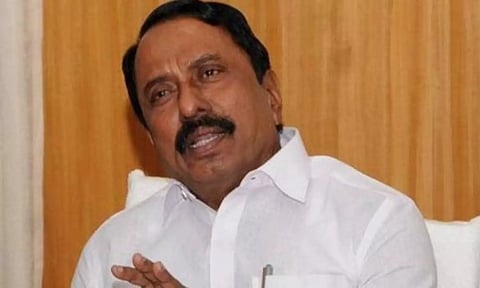 துரோகம் செய்வது யார்?- என்ற பேச்சுக்கு செங்கோட்டையன் விளக்கம்