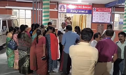 பல்லடம் போலீஸ் நிலையத்தை ஆசிரியர்கள் முற்றுகை