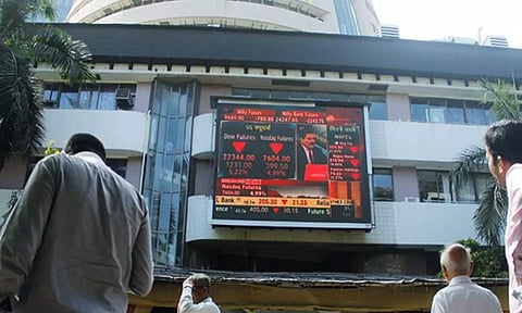 பங்குச் சந்தை கடும் வீழ்ச்சி: ரூ.27 லட்சம் கோடிக்கு மேல் இழந்த முதலீட்டாளர்கள்