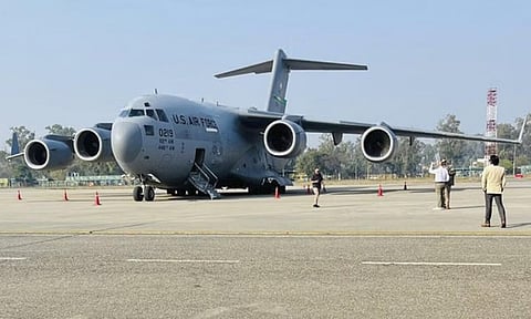 மூன்றாவது கட்டமாக நாடு கடத்தப்பட்ட 112 இந்தியர்கள் அமிர்தசரஸ் வருகை