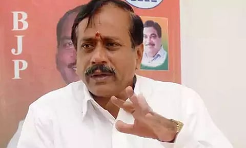 பணம் சம்பாதிக்க மும்மொழி, மக்களை ஏமாற்ற இருமொழியா?- எச்.ராஜா