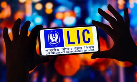 பங்குச் சந்தை கடும் வீழ்ச்சி.. LIC-க்கு ரூ.84,000 கோடி இழப்பு