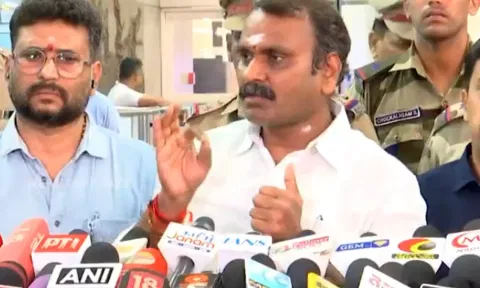3-வது மொழியை கற்க விடாமல் செய்வது நவீன தீண்டாமையின் உச்சம்: எல்.முருகன்