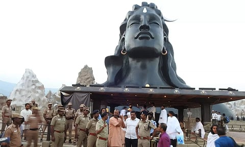 ஈஷா மகா சிவராத்திரி விழாவில் அமித்ஷா பங்கேற்பு- போலீஸ் ஐ.ஜி. ஆய்வு