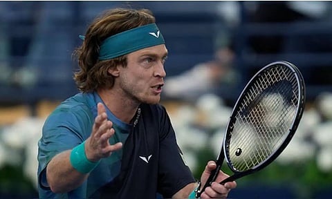 கத்தார் ஓபன் சாம்பியனுக்கு அதிர்ச்சி அளித்த பிரான்ஸ் வீரர்