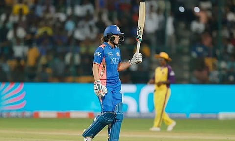 மகளிர் பிரீமியர் லீக்: உ.பி.வாரியர்சை வீழ்த்தி மும்பை அபார வெற்றி