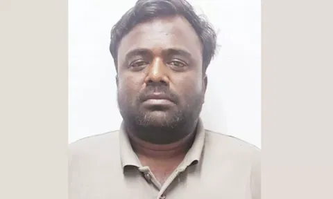 கலெக்டர் அலுவலகத்தில் வேலை கிடைத்துள்ளதாக கூறி வாலிபரிடம் ரூ.67 ஆயிரம் மோசடி செய்தவர் கைது