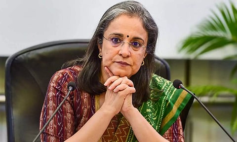 ஊழல் புகார்: செபி முன்னாள் தலைவர் மீது எப்ஐஆர் பதிய நீதிமன்றம் உத்தரவு