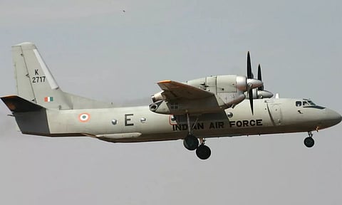 ஒரே நாளில் 2 முறை விபத்தில் சிக்கிய இந்திய விமானப்படை விமானங்கள்