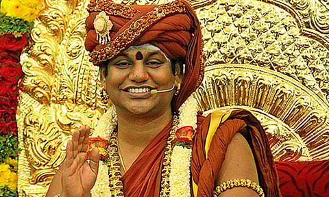 ஈக்வடார் நாட்டில் நெருக்கடி அதிகரித்ததால் சொகுசு கப்பலுக்கு இடம் மாறிய நித்யானந்தா