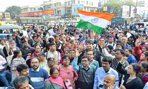 மருத்துவ மாணவி கொலை விவகாரம்: பிரதமரிடம் முறையிட மாணவியின் பெற்றோர் கோரிக்கை