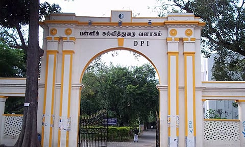 பாலியல் குற்றச்சாட்டு உறுதி செய்யப்பட்ட ஆசிரியர் மற்றும் ஆசிரியர் அல்லாத 23 பேர் பணி நீக்கம்