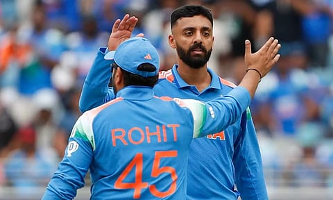 ரோகித் எல்லா காலத்திலும் சிறந்த கேப்டன்களில் ஒருவர்- வருண் சக்கரவர்த்தி