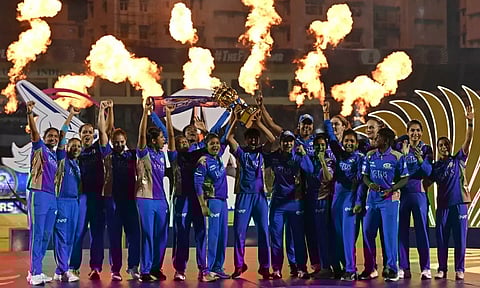 சாம்பியன் பட்டம் வென்றது மும்பை: வெற்றி குறித்து ஹர்மன்பிரித் கவுர் கூறியது இதுதான்