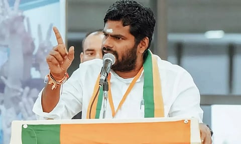 வீட்டுக்காவலில் பா.ஜ.க. பிரமுகர்கள்.. "தொடை நடுங்கி தி.மு.க. அரசு" - அண்ணாமலை விளாசல்