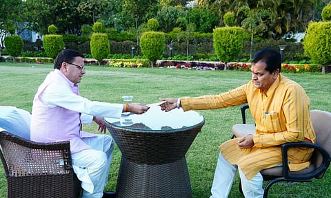 உத்தரகாண்ட் நிதியமைச்சர் திடீர் ராஜினாமா.. சர்ச்சைக்கு பின் அழுதுகொண்டே பேட்டி!