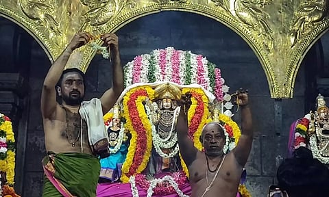 சுவாமிமலையில் திருக்கல்யாண வைபவம்: சீர்வரிசை எடுத்து வந்த வள்ளி இன மக்கள்