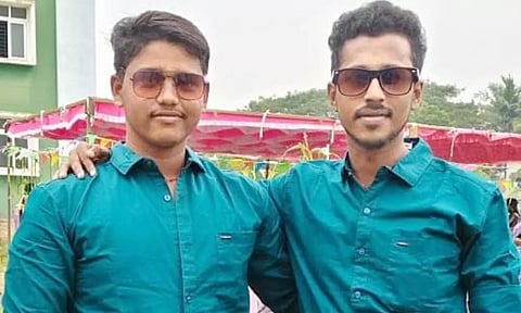 விபத்தில் பலியான கல்லூரி மாணவர்கள்.